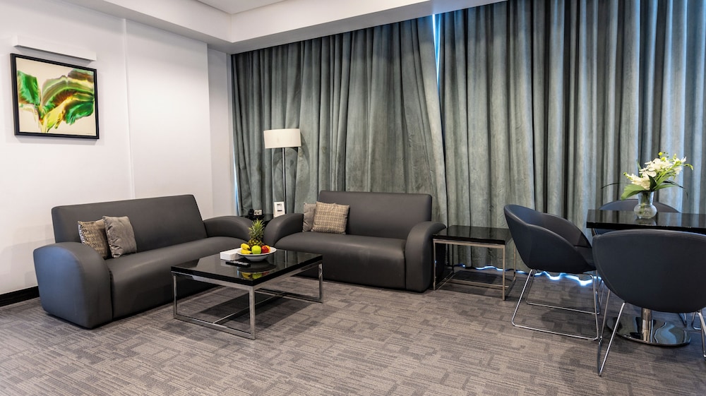 S Hotel Bahrain 31/50