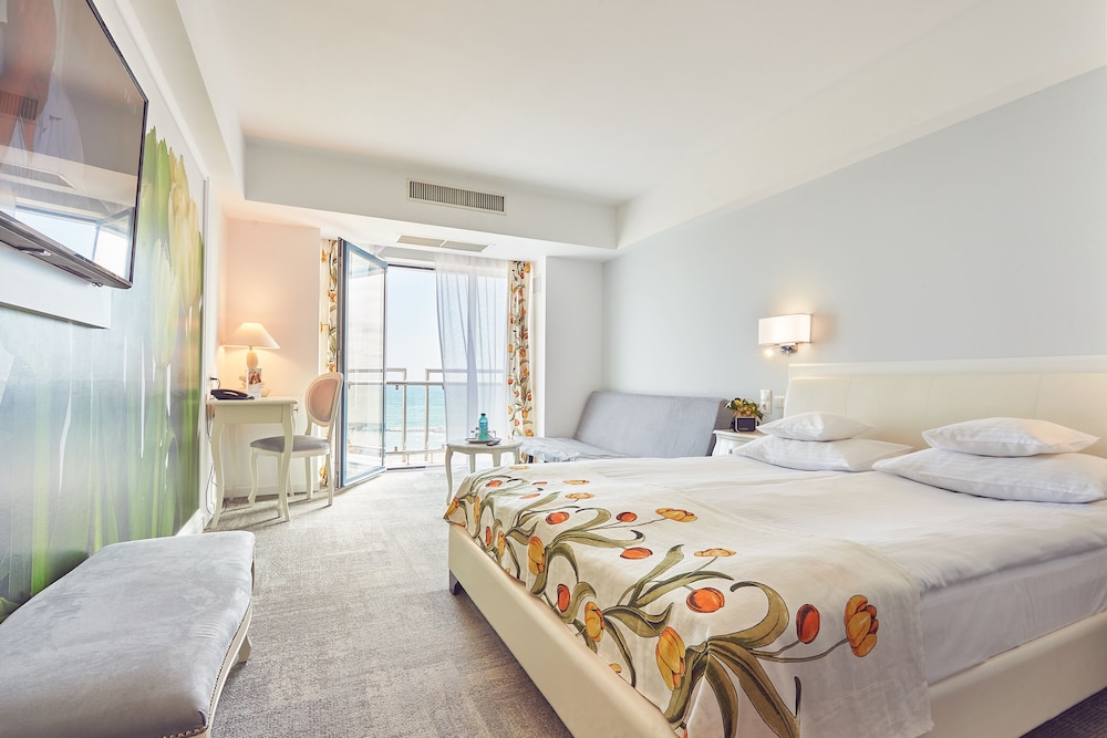 Continental Forum Constanta 3/33