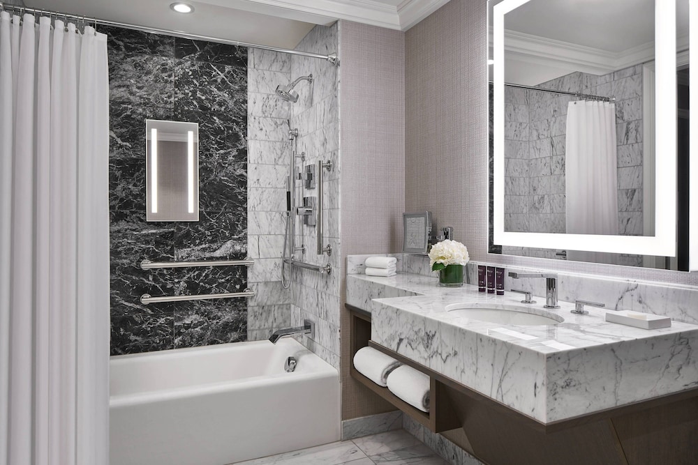 THE RITZ-CARLTON CLEVELAND 7/49