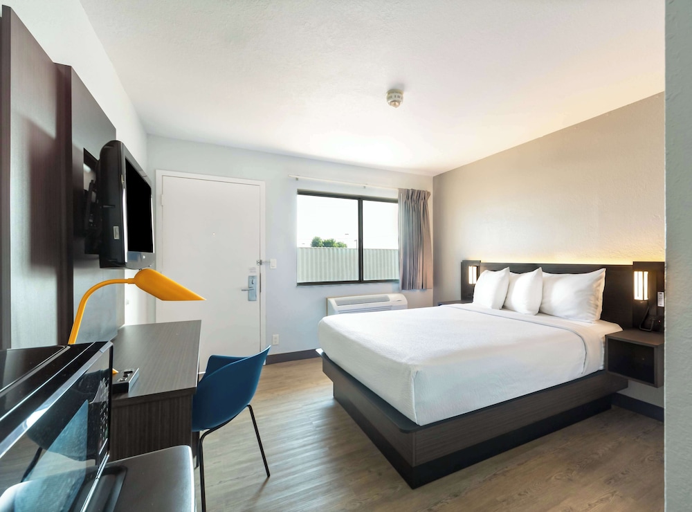 Motel6 Del Rio, TX 22/56