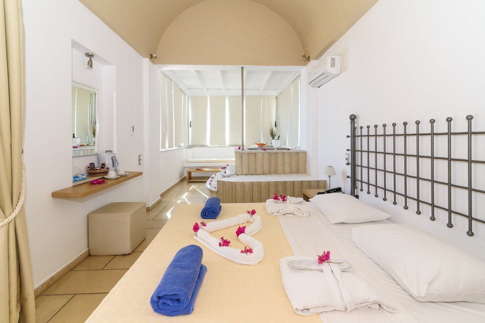 Antinea Suites and Spa 35/75