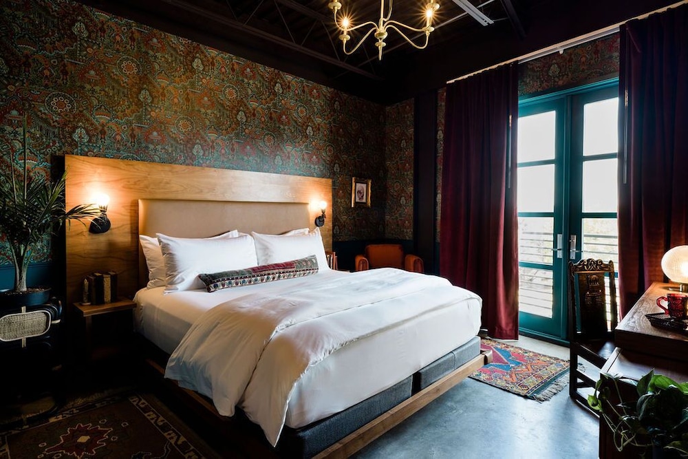 The Frances Modern Inn 20/65