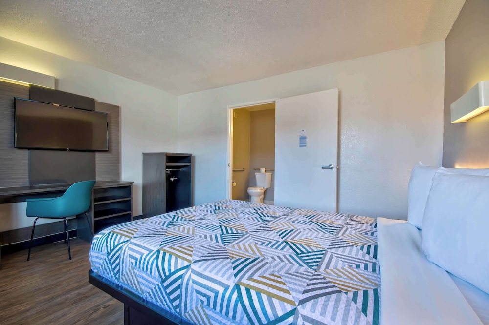 Motel6 Santa Fe, NM 16/43