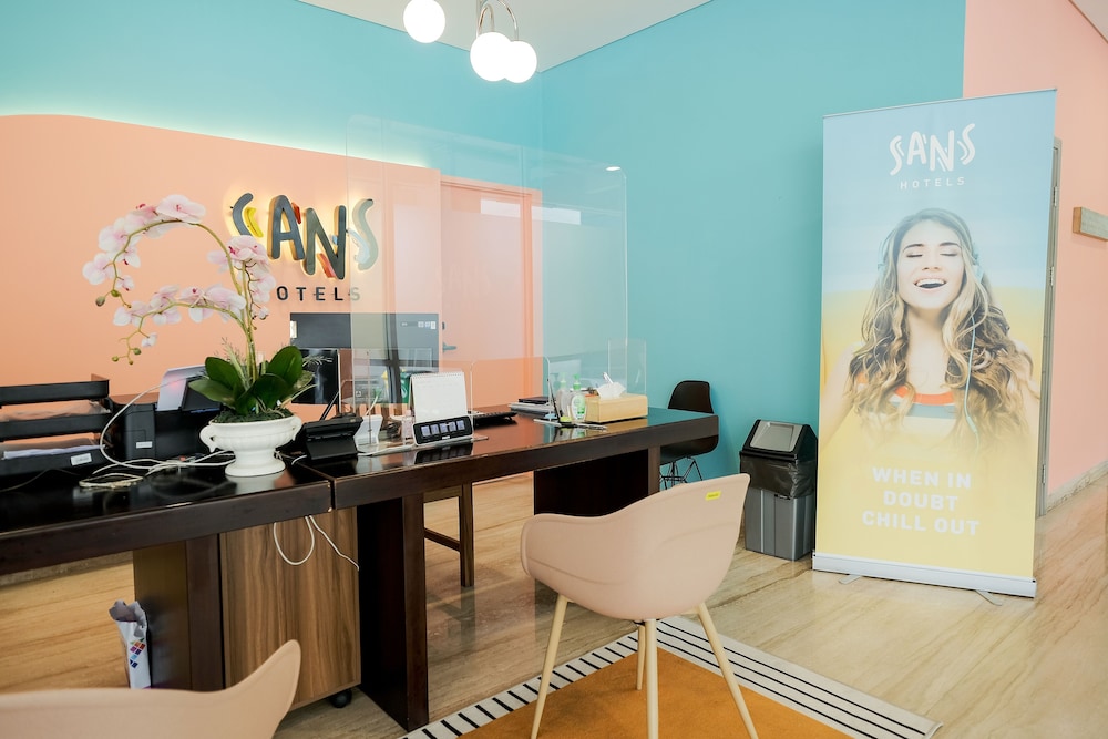 Sans Hotel Puri Indah Jakarta 55/62
