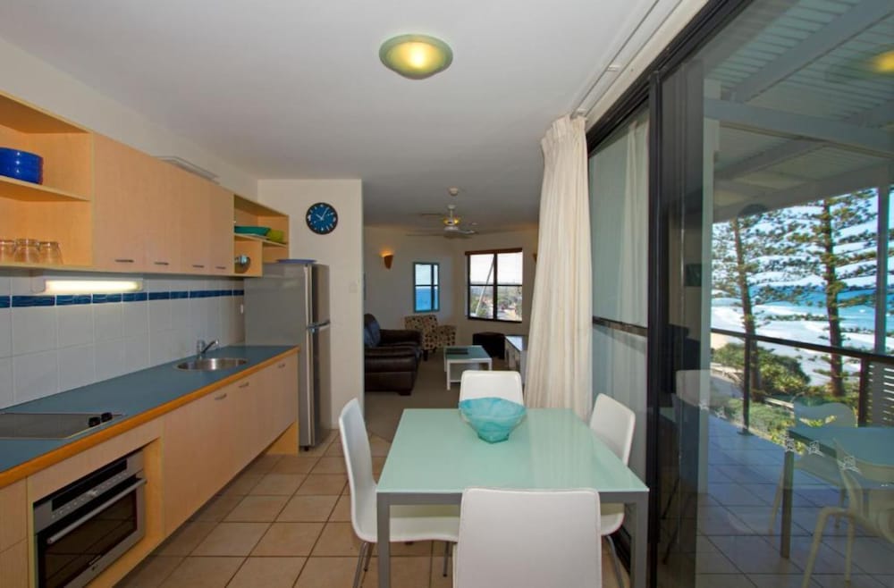 The Beach Retreat Coolum 10/74