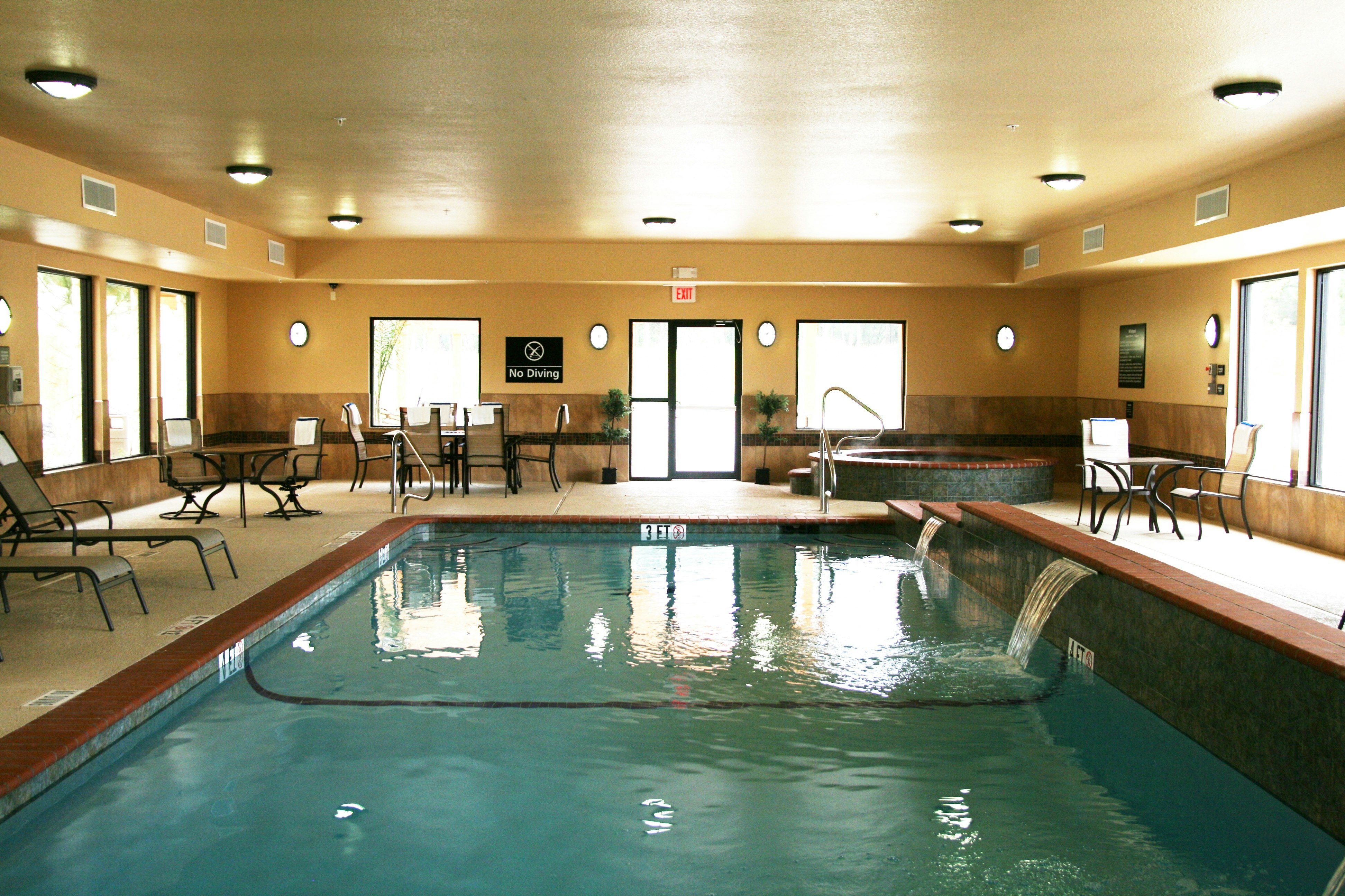 Hampton Inn And Suites Buffalo Tx 31/65