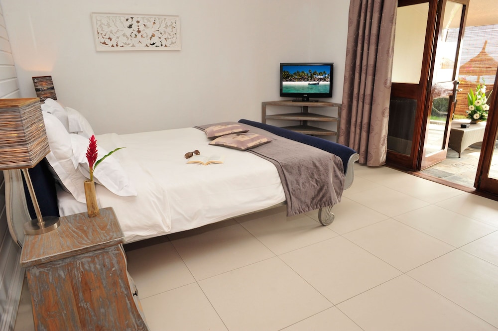 Suite, King Bed, Beach Front