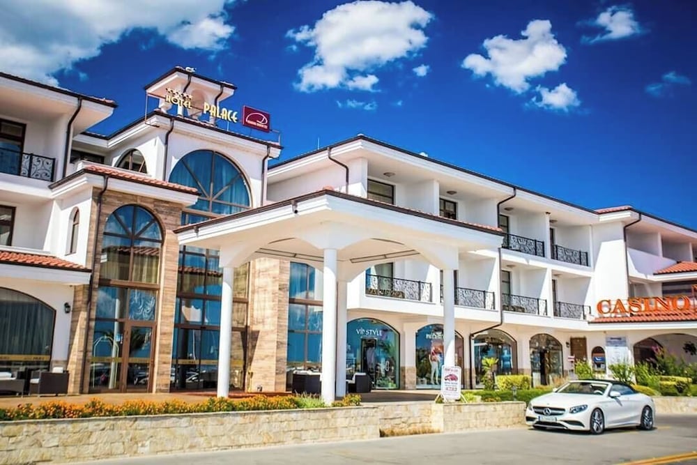 Palace-Marina Dinevi Hotel 39/44