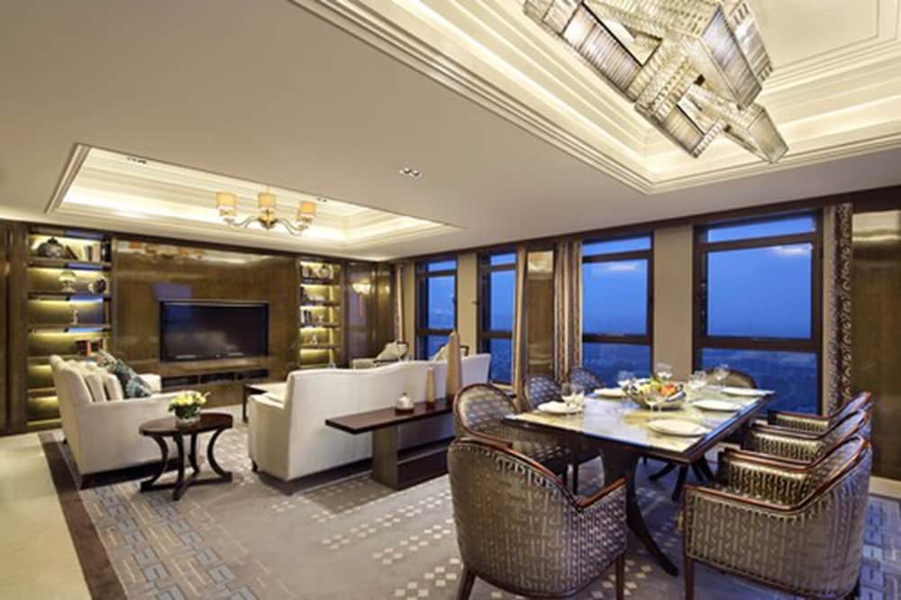 The Qube Hotel Shanghai Xinqiao 24/30