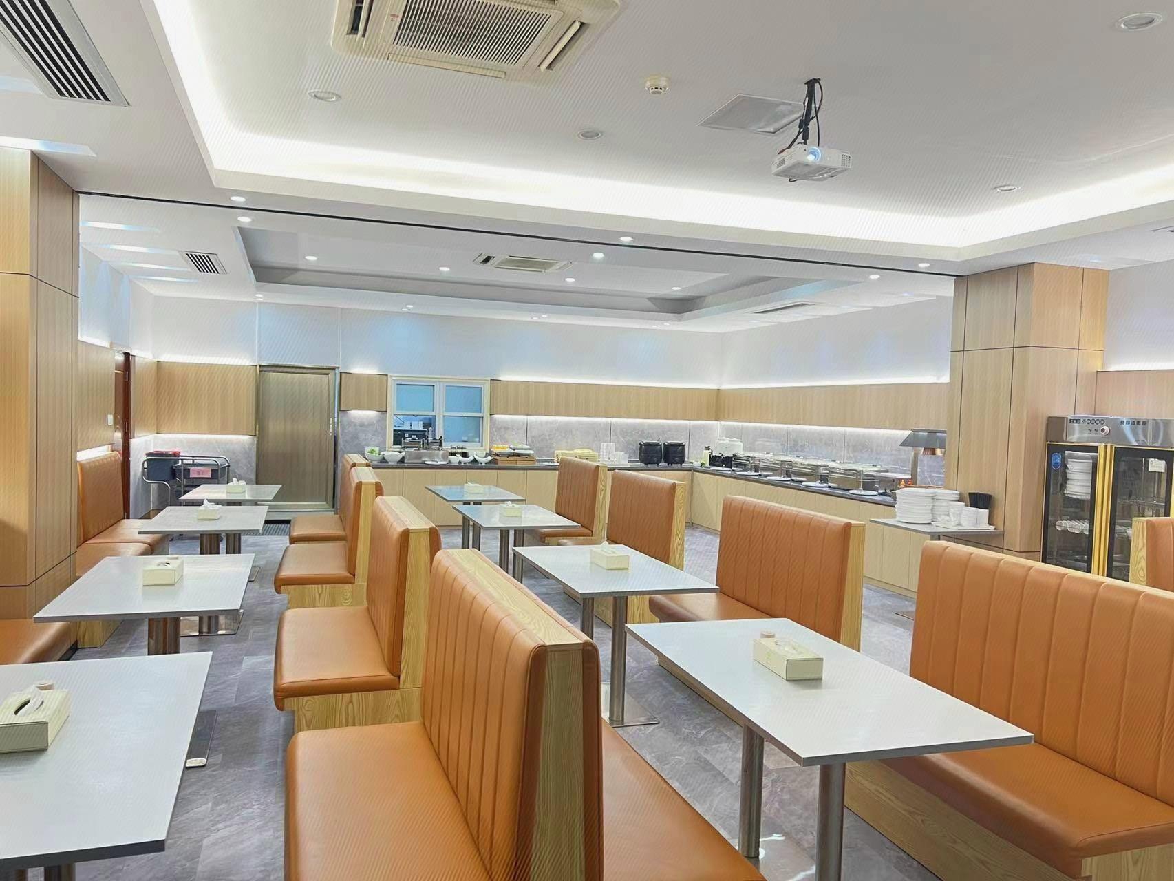 Vienna Hotel (Huizhou Maidi) 27/32