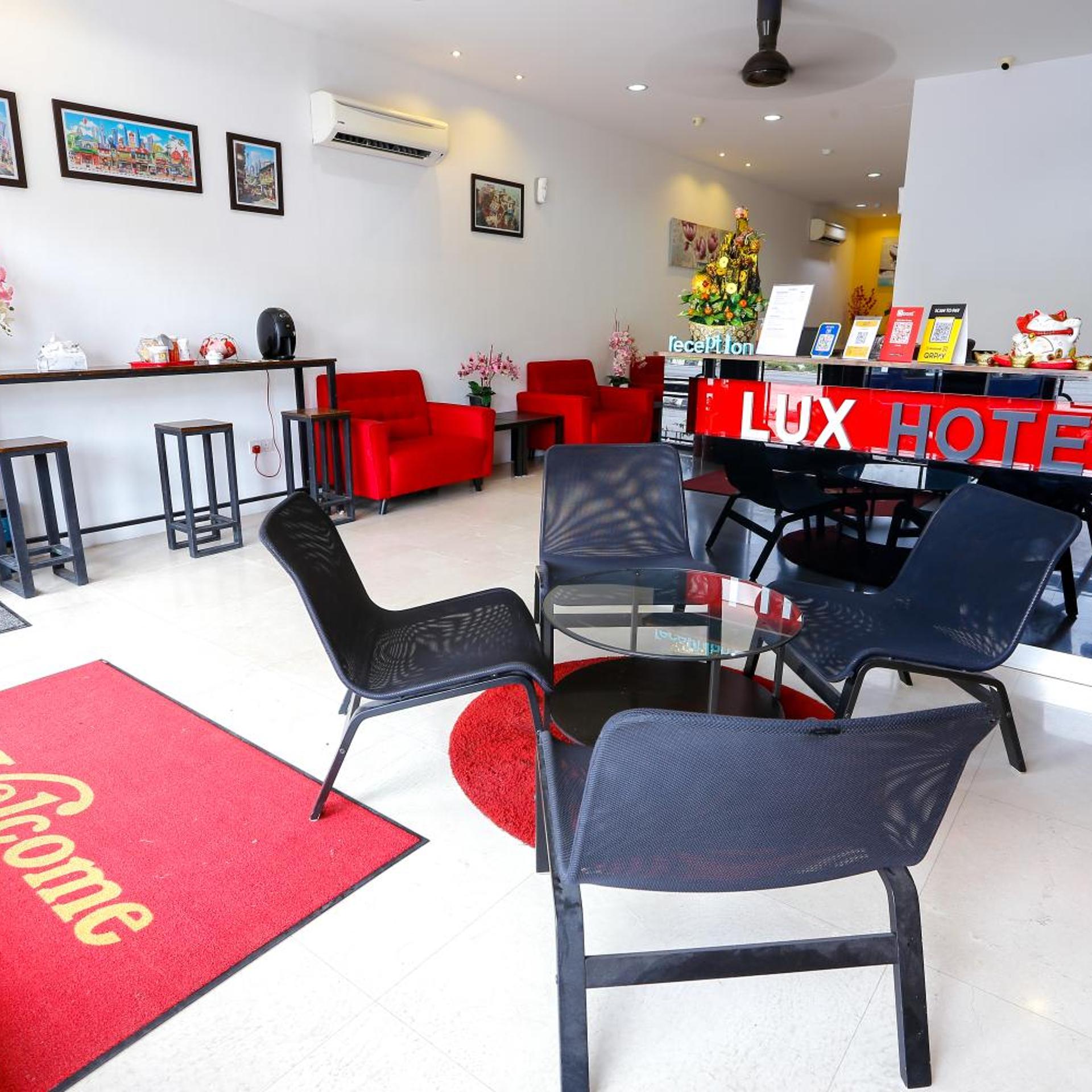 Lux Hotel 23/27