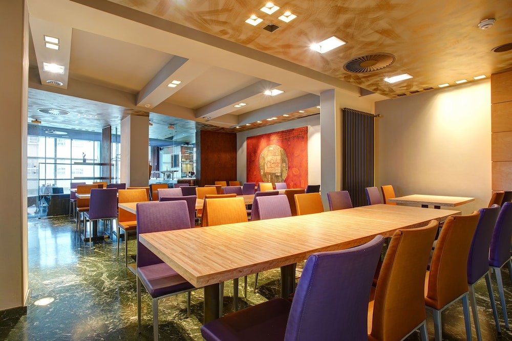 Premier Inn Cologne City Centre hotel 36/50