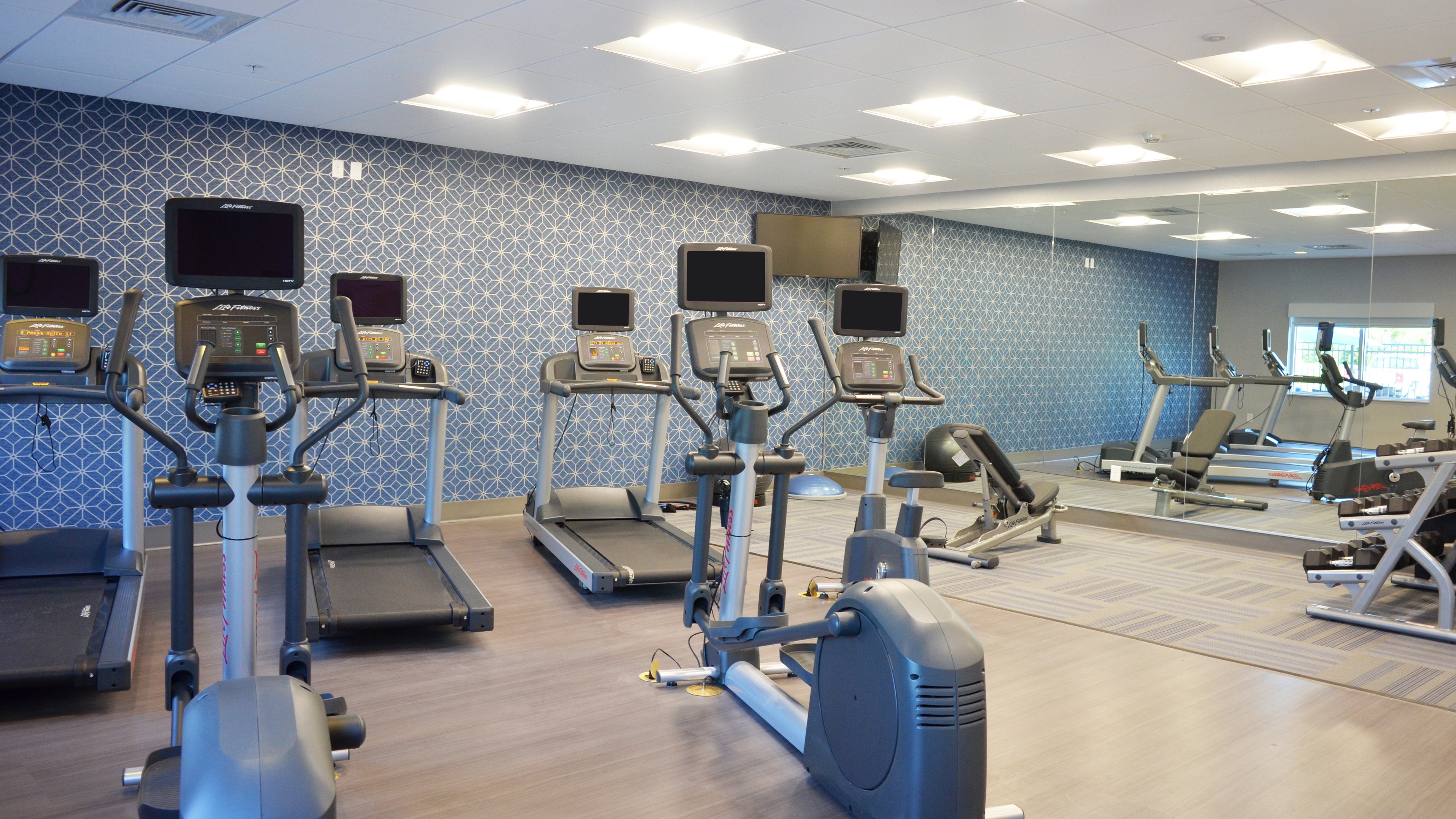 Holiday Inn Express Suites Jacksonville W I295 And I10 29/57