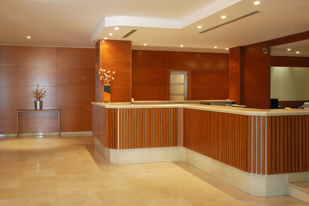 Hotel Los Robles 3/33