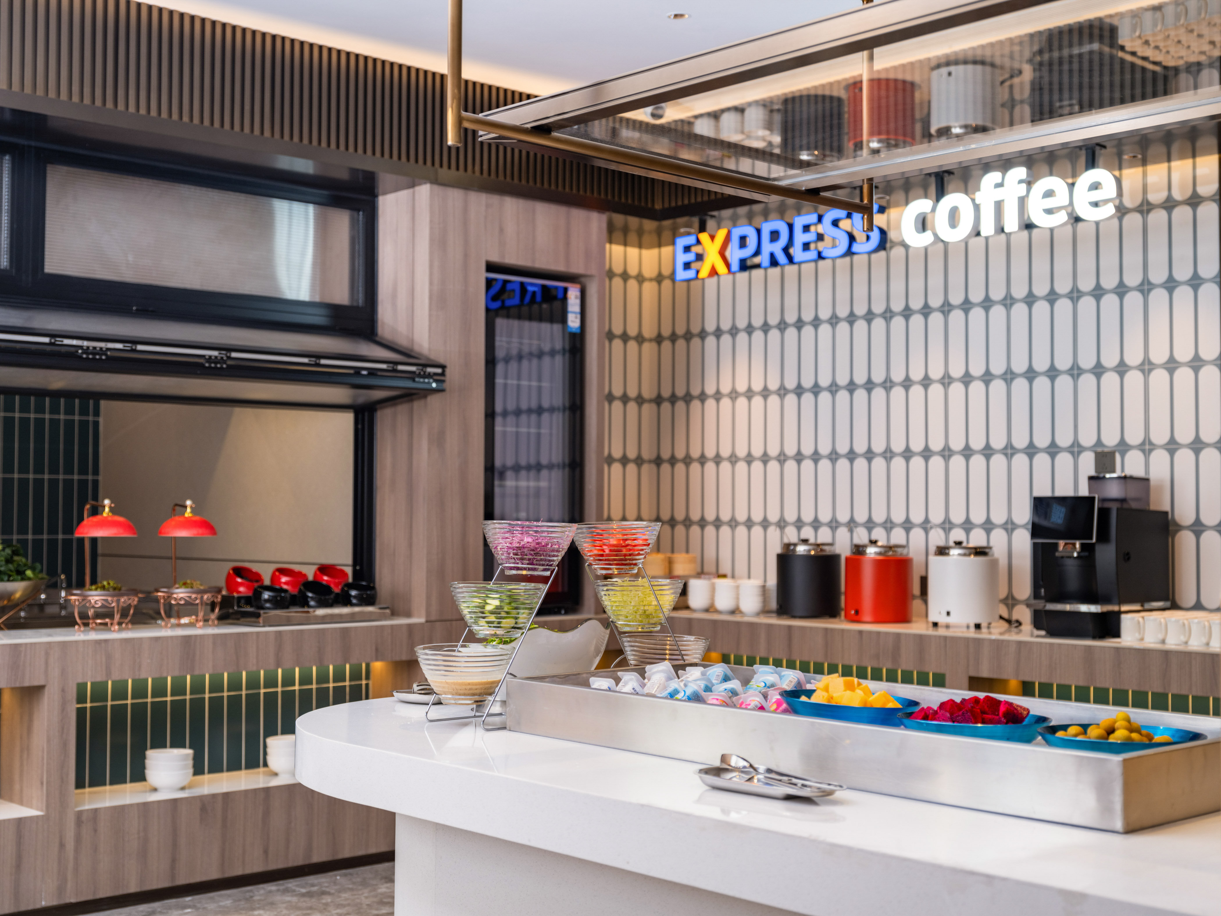 Holiday Inn Express Changzhou Henglin 33/33