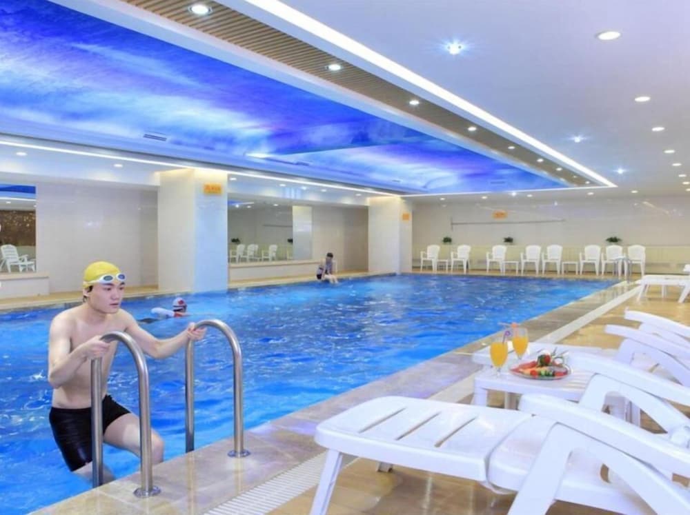Changsha Huatian Hotel 16/29