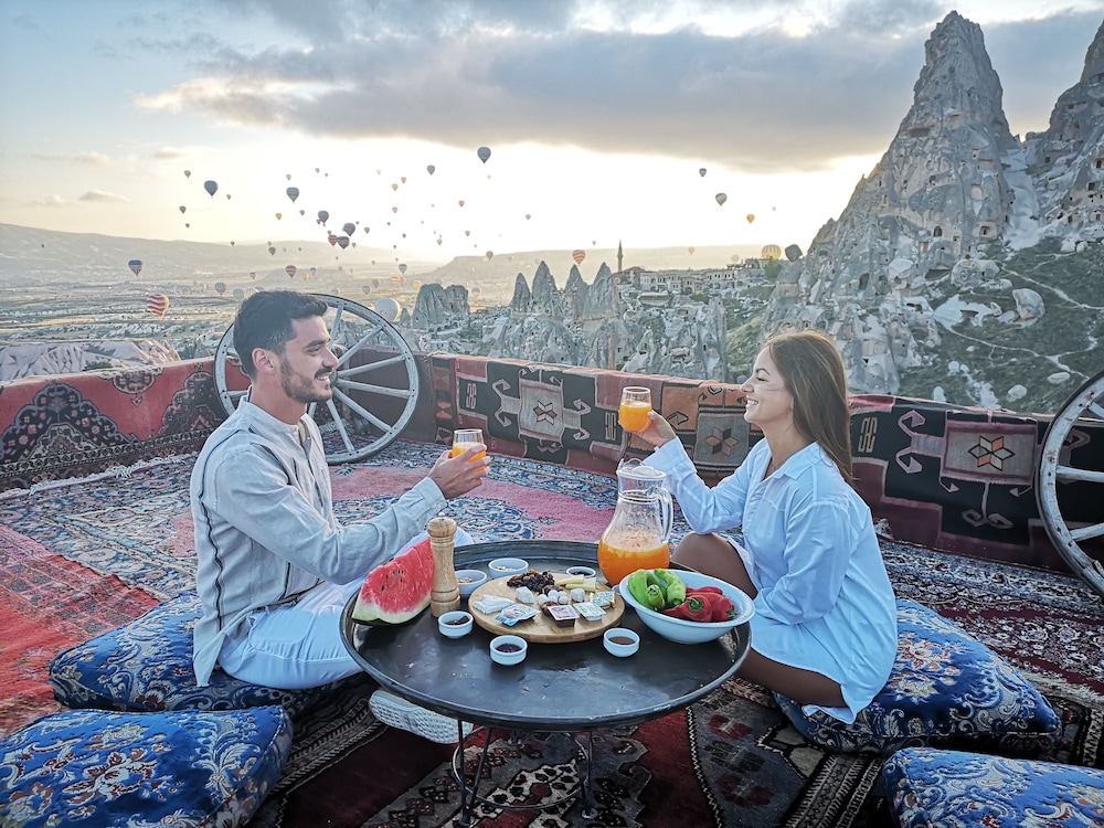 Hermes Cave Hotel 36/46
