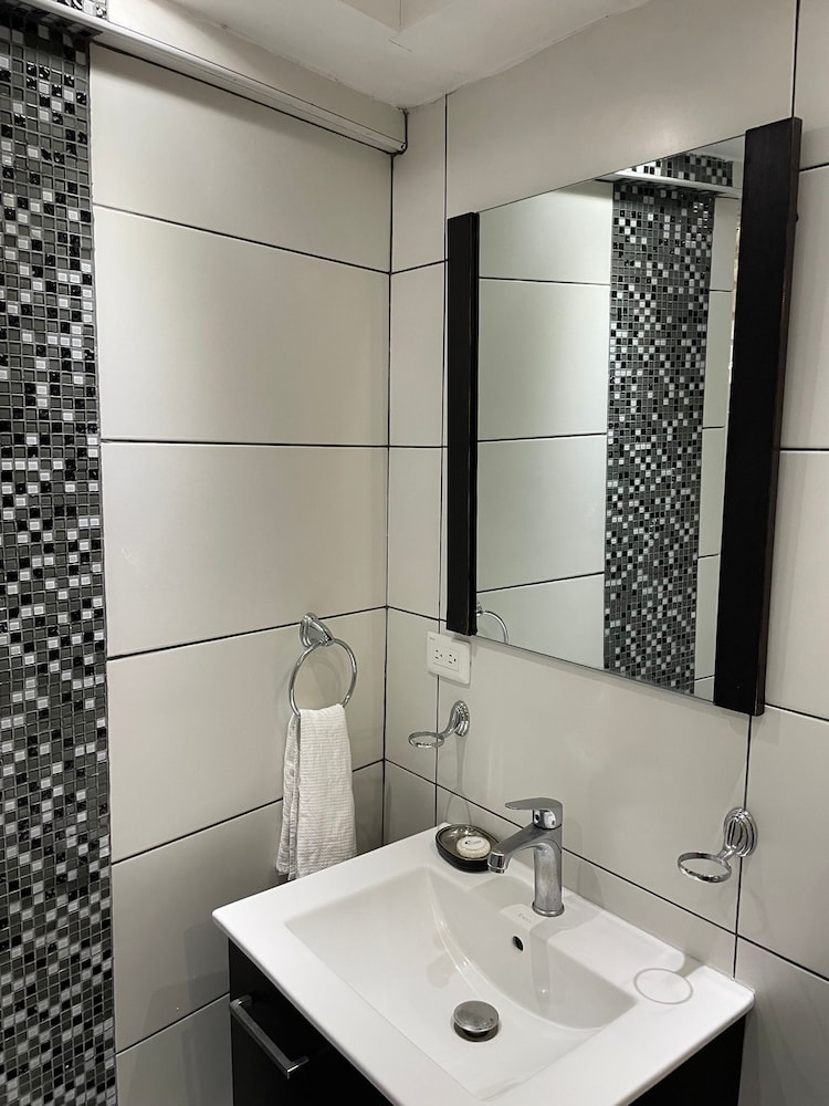 City Caribbean Hotel Boutique 60/65