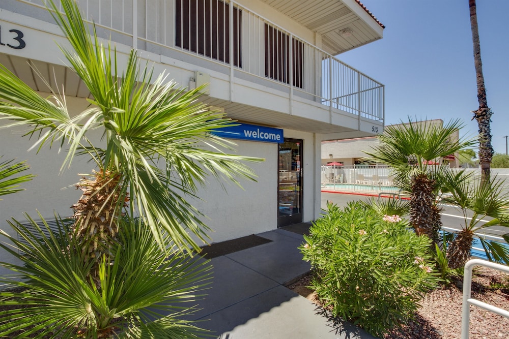 Motel6 Tempe, AZ - Broadway - ASU 52/63