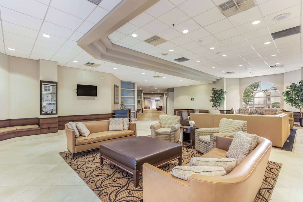 Burrstone Inn, an Ascend Collection Hotel 32/55