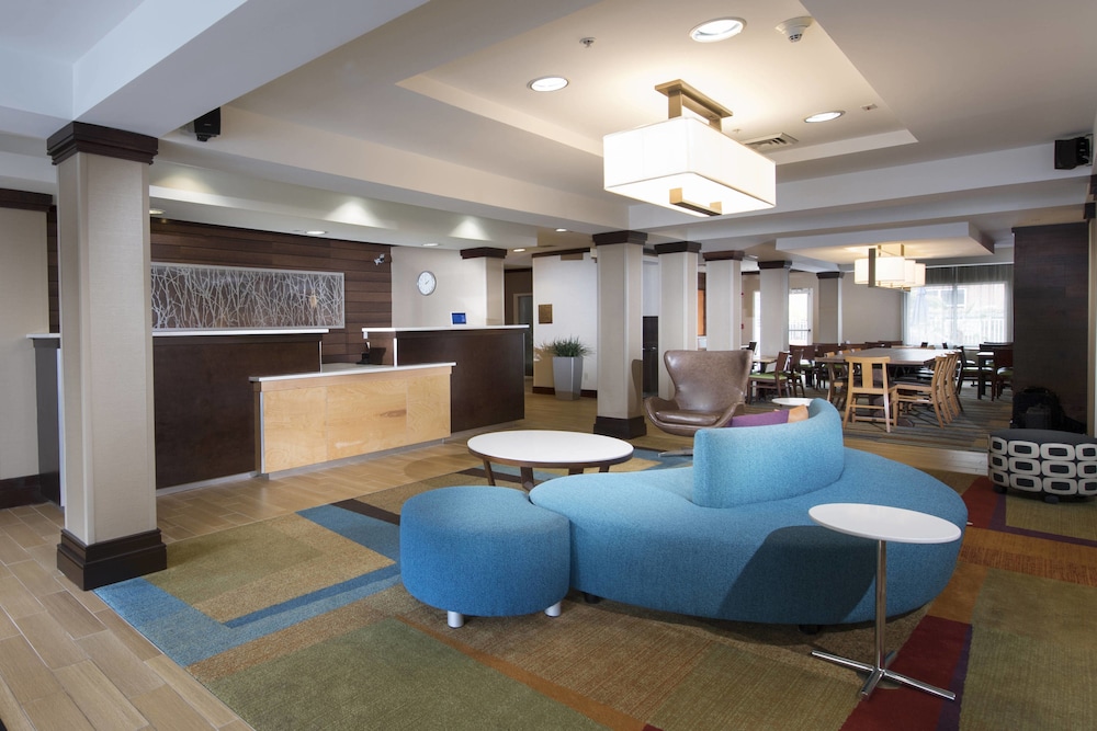 Fairfield Inn And Suites Charleston North University Area 11/20