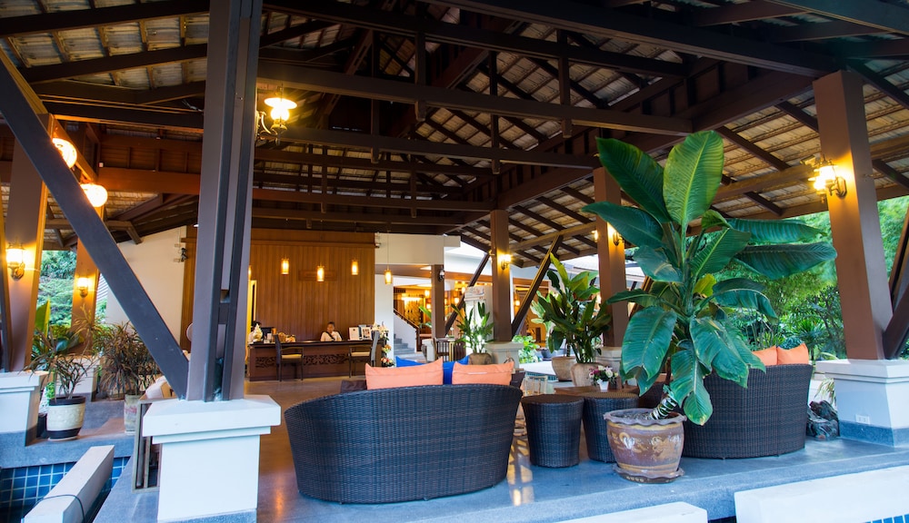 MAEHAAD BAY RESORT 12/68