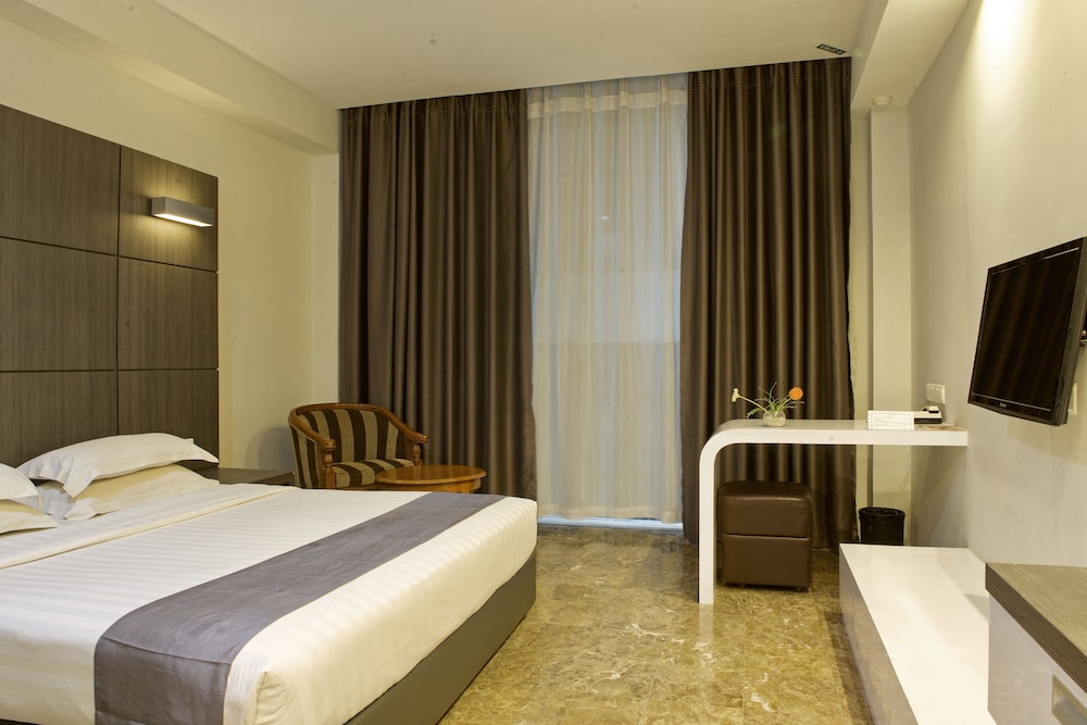 Dreamtel Jakarta 28/68