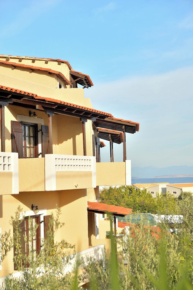 Vasilaras Hotel 5/50