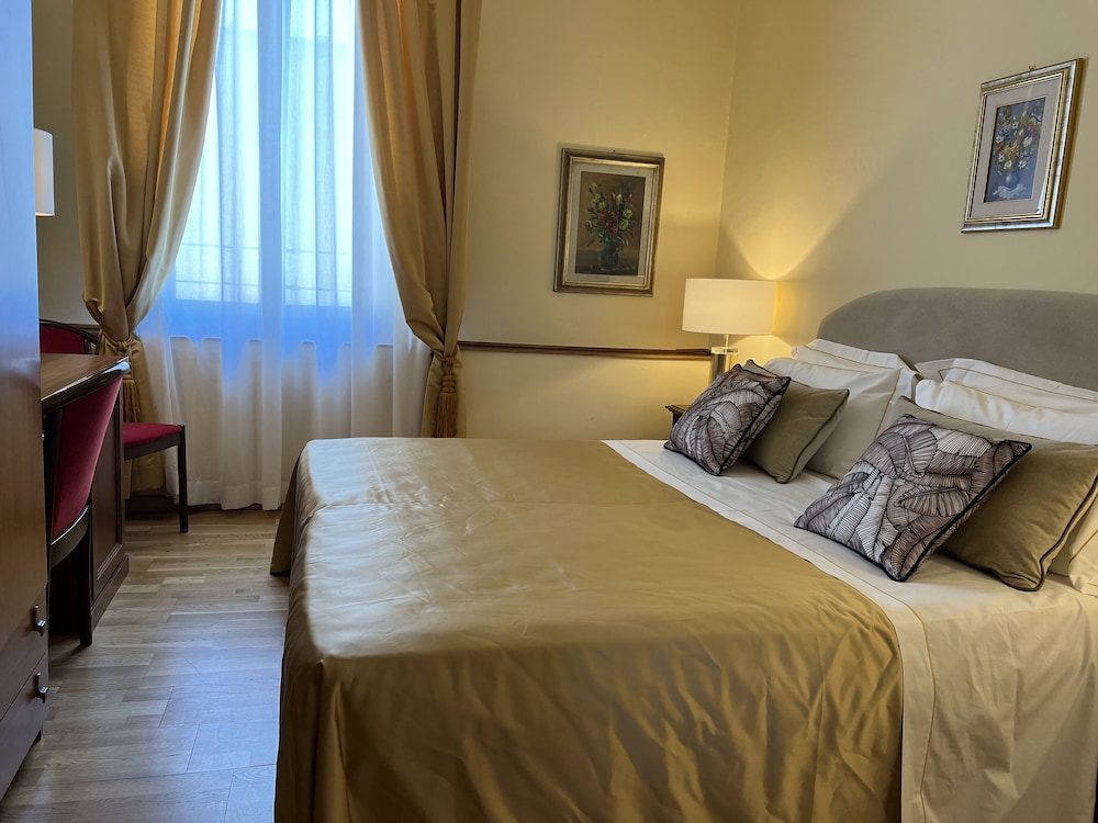 Hotel Villani 5/50