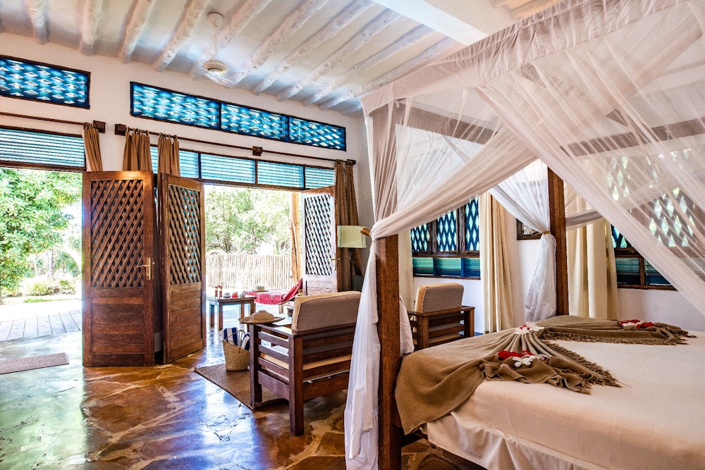 Pongwe Beach Hotel 7/50