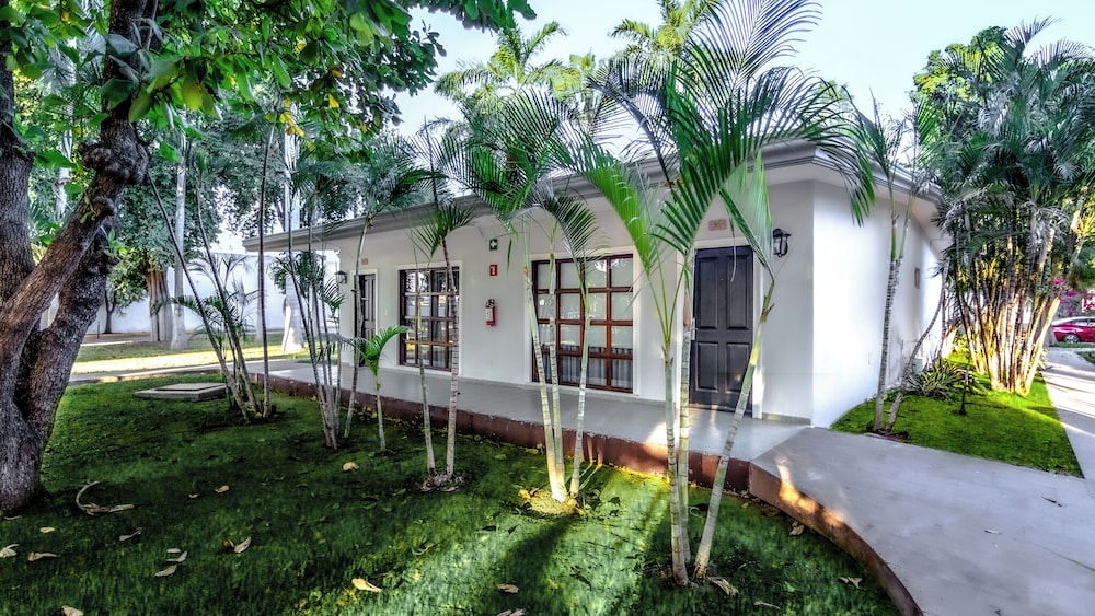 InHouse Select Hacienda Tres Rios 66/70