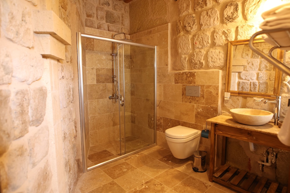 Vita Cave Suites 46/48