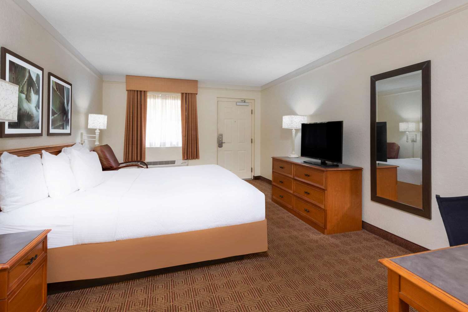 La Quinta Inn by Wyndham Deerfield Beach I-95 at Hillsboro E 13/34