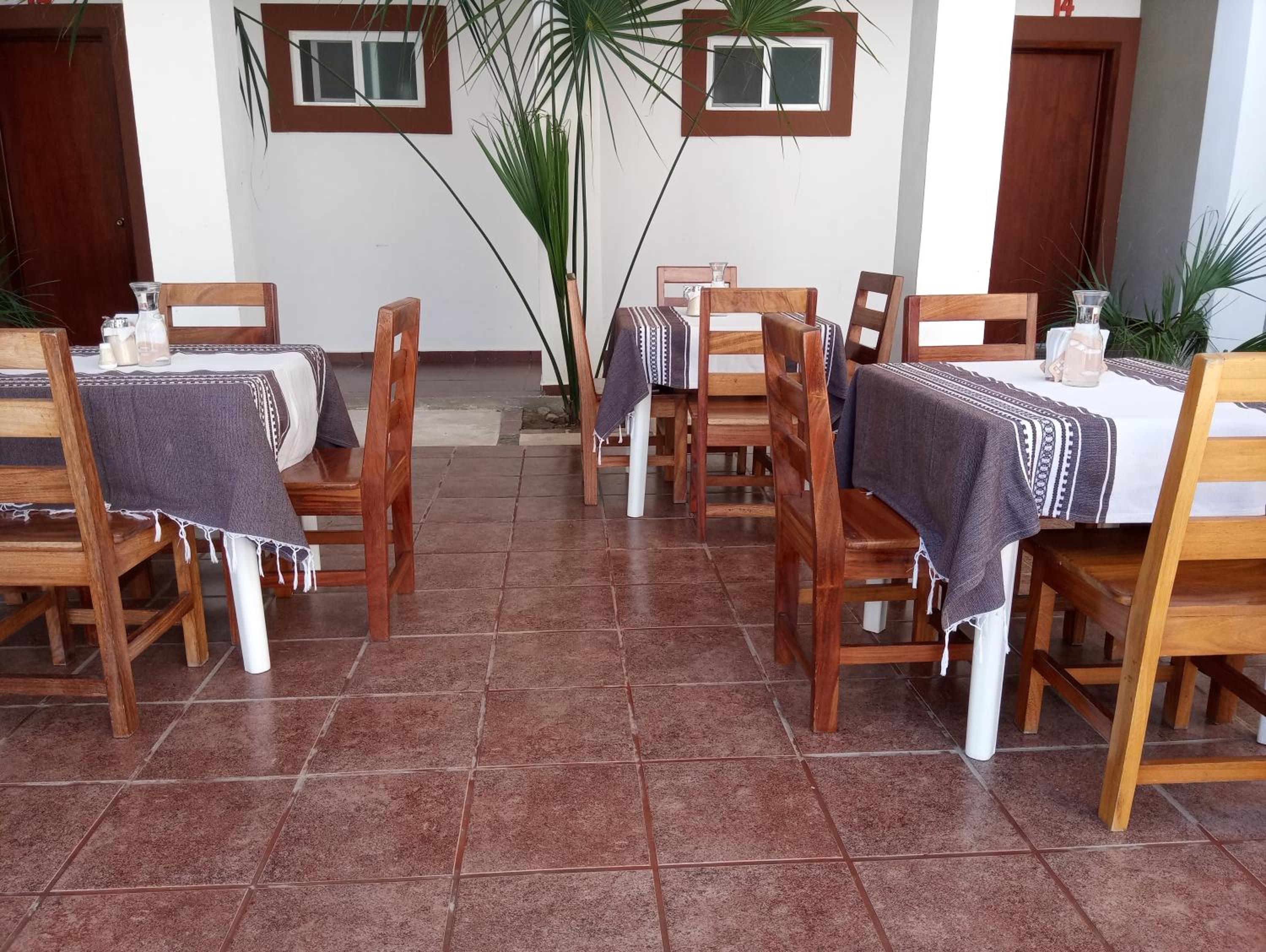 Hotel Posada de Abril 19/25
