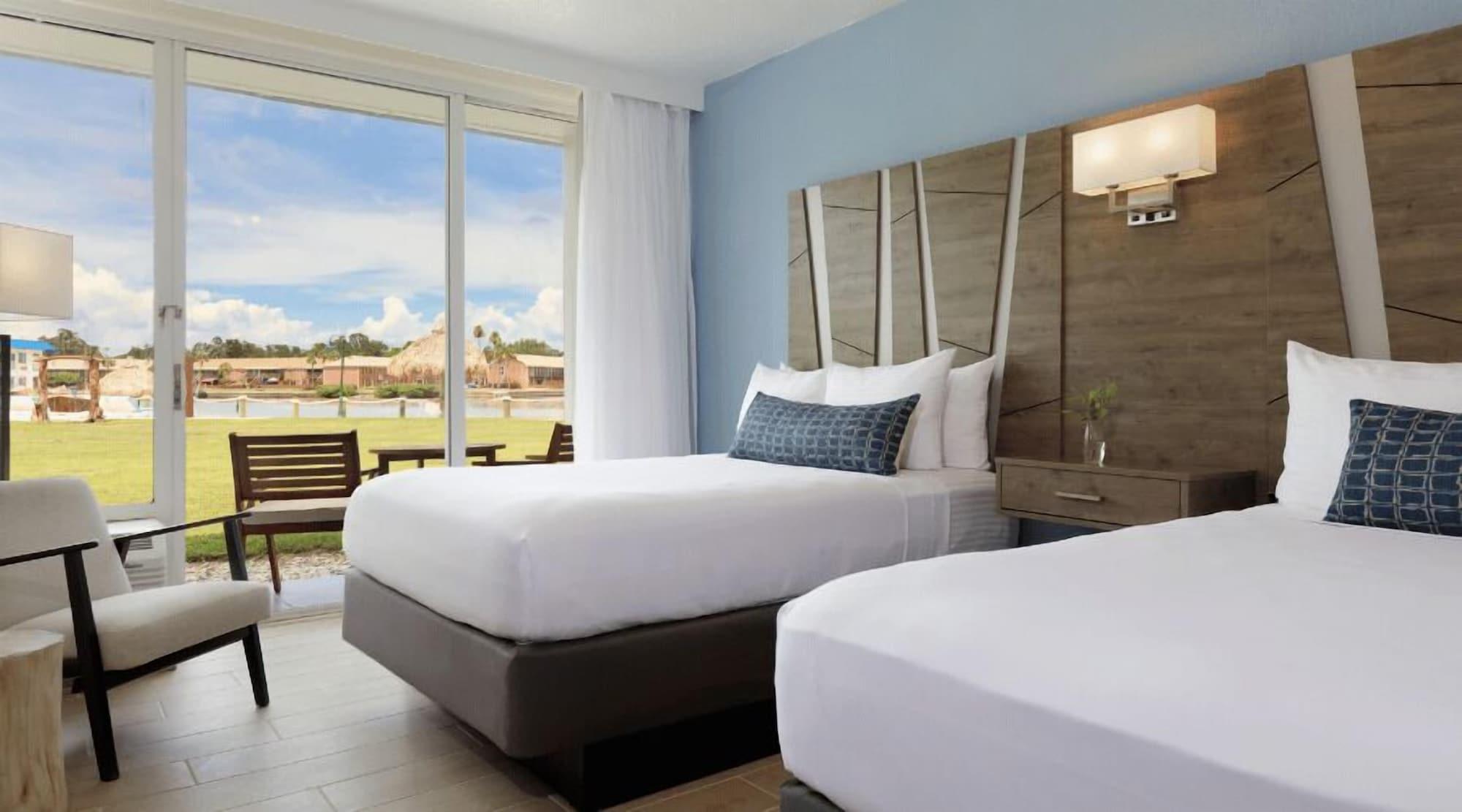 Deluxe, Double Bed, Water View