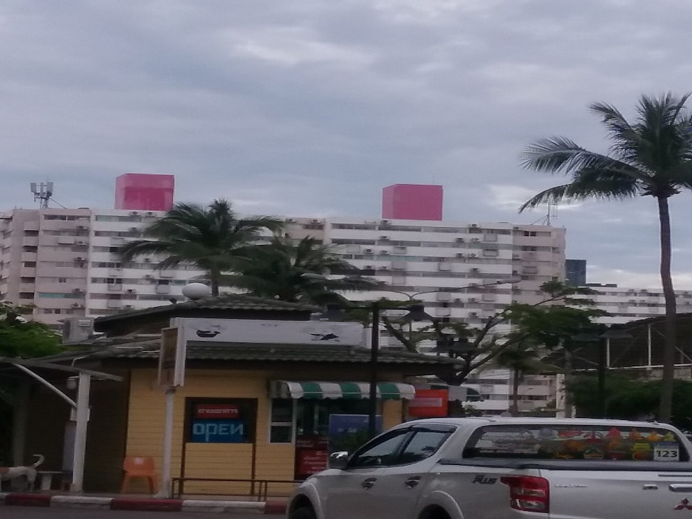 Impact Don Mueang Bangkok Guest House 11/58