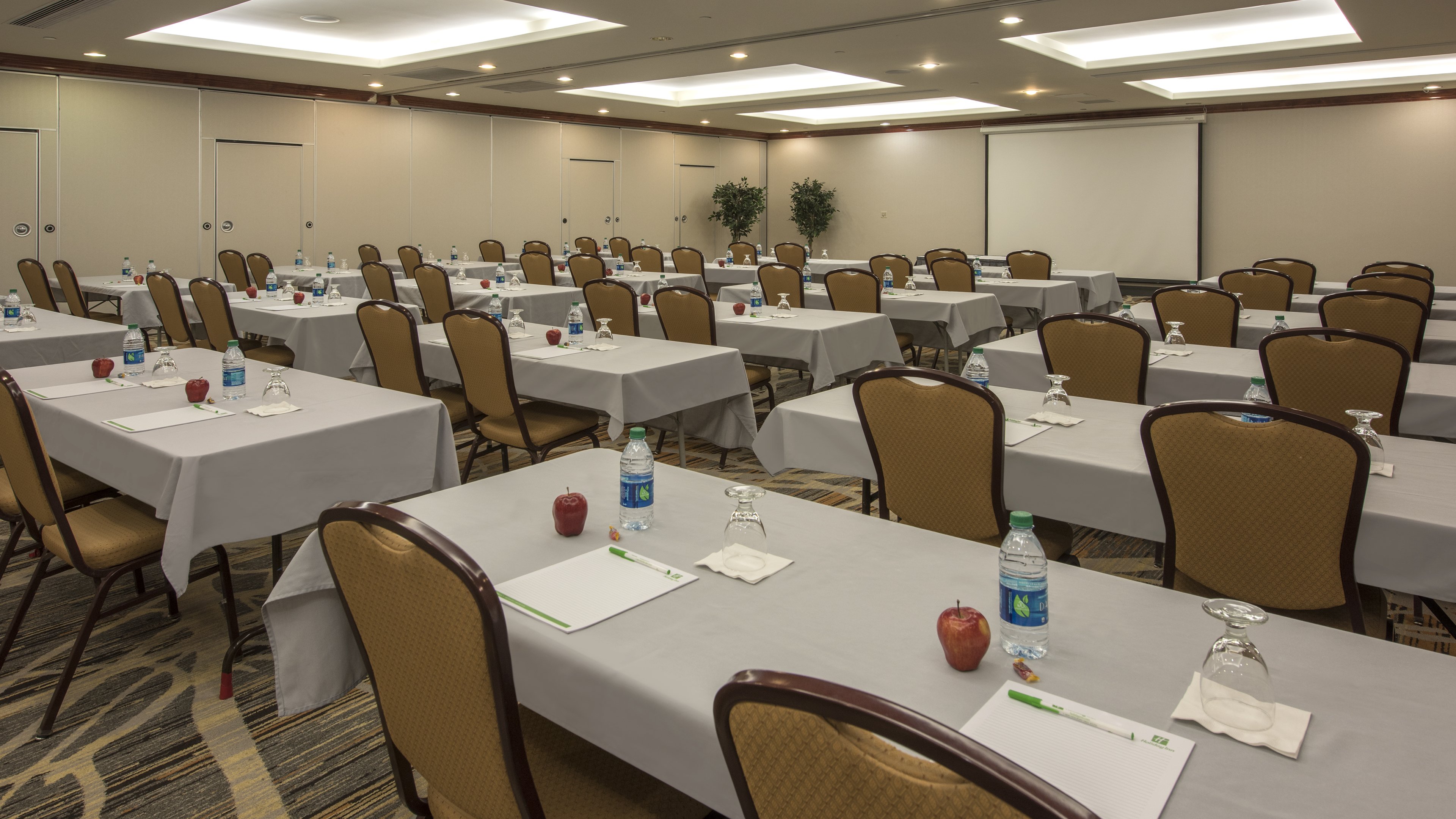 Holiday Inn Denver Lakewood 47/61