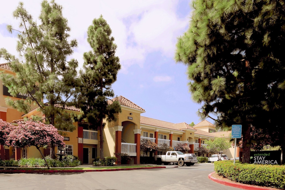 Extended Stay America Suites Los Angeles LAX El Segundo 1/51
