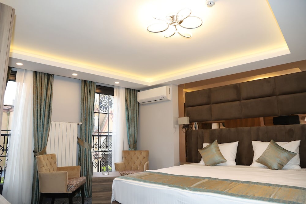 Grand Kavi Hotel 11/50