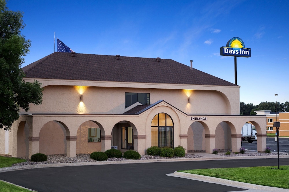 Days Inn By Wyndham Austin 5/44