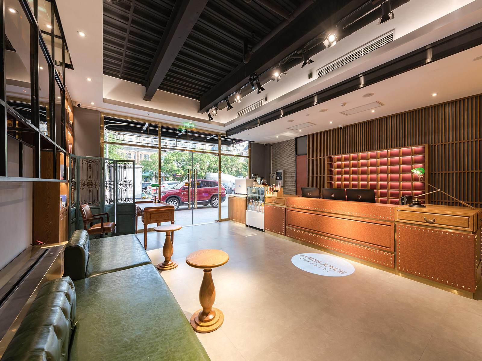 James Joyce Coffetel (Beijing Tiantongyuan South Subway Station) 14/32