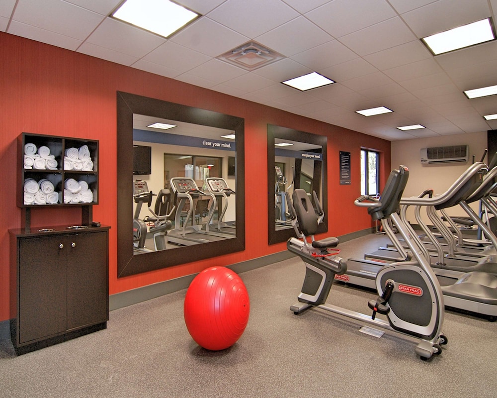 Hampton Inn Troy 23/28