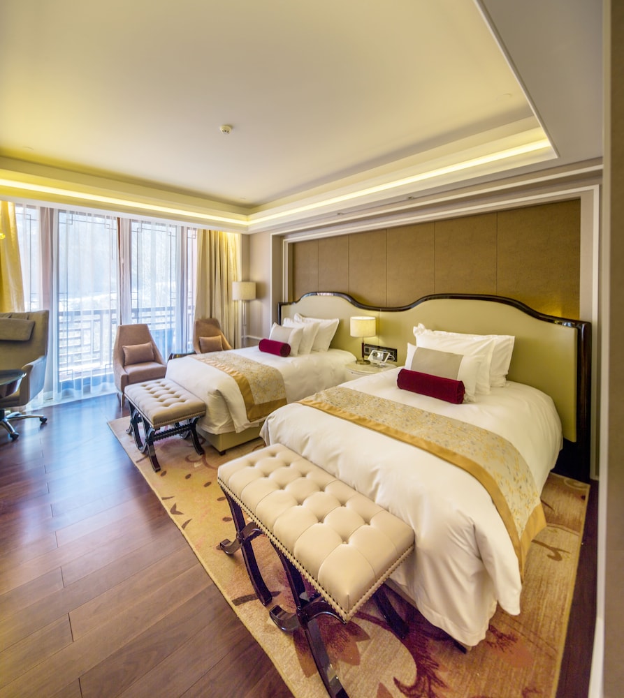 Grand Bay Hotel Beijing 20/70