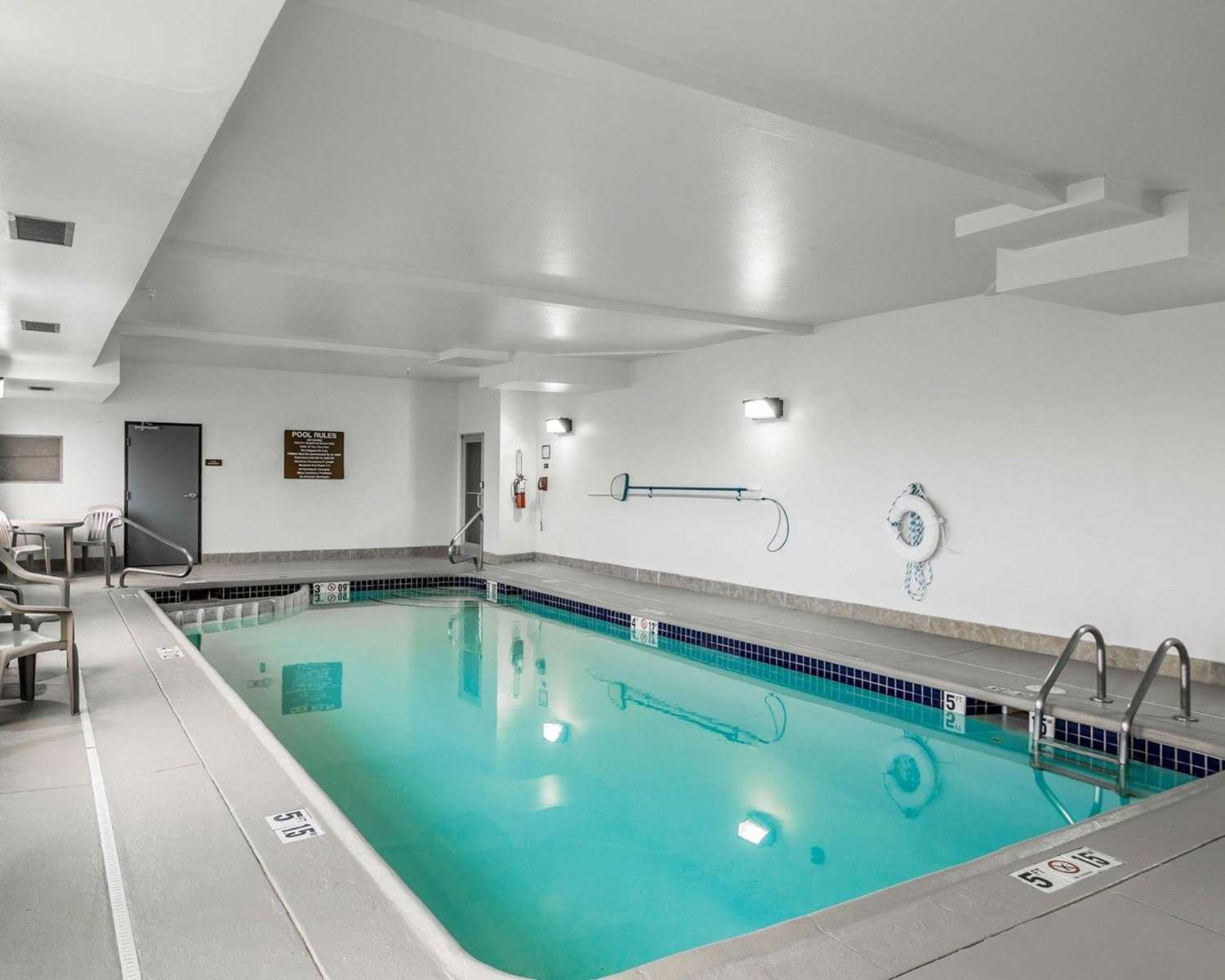 Rodeway Inn & Suites Salina South 3/10
