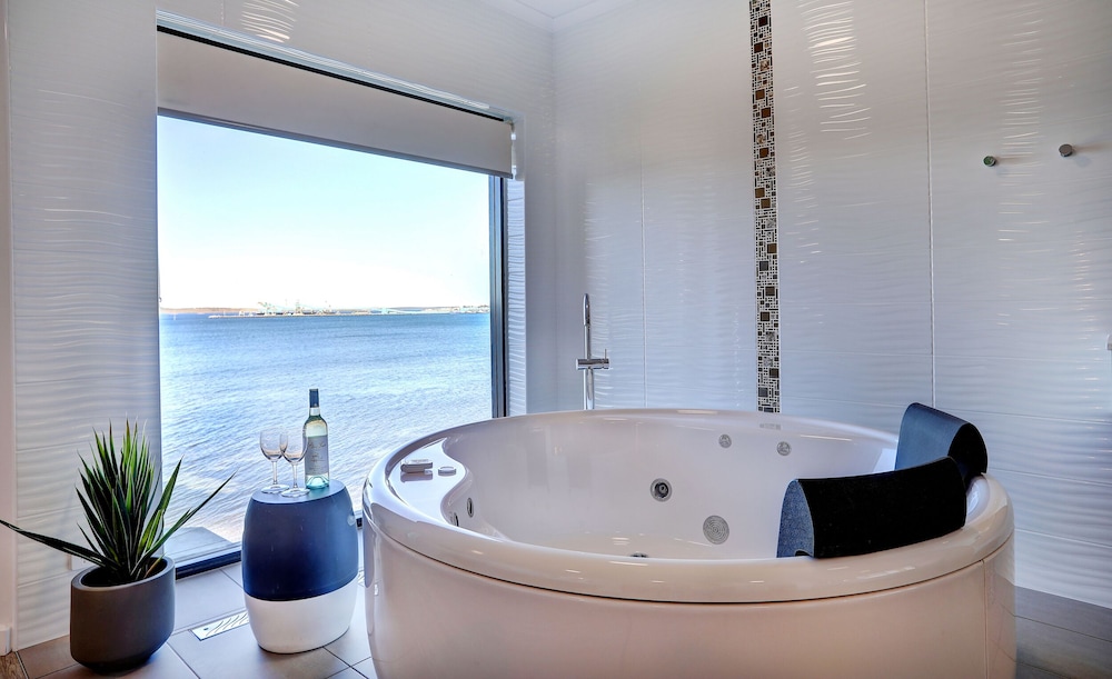 Limani Port Lincoln 43/46