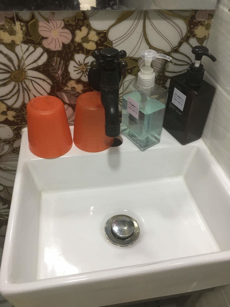 Tong Luo Wan Hostel 15/34