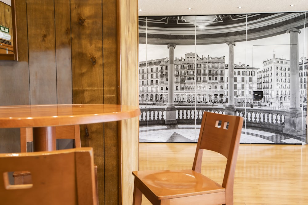 Hotel Sancho Ramirez Formerly Tryp Sancho Ramirez 45/59