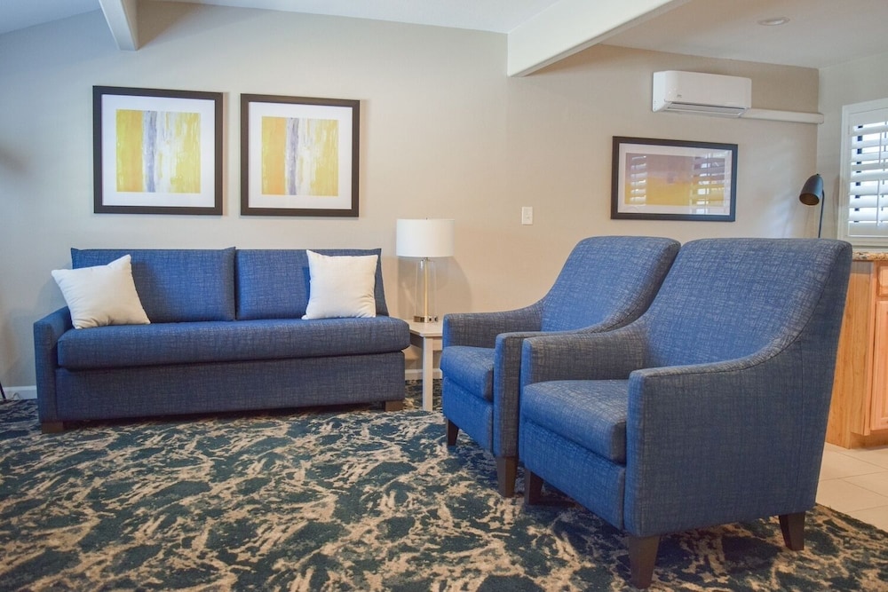 Creekside Inn Downtown 22/42