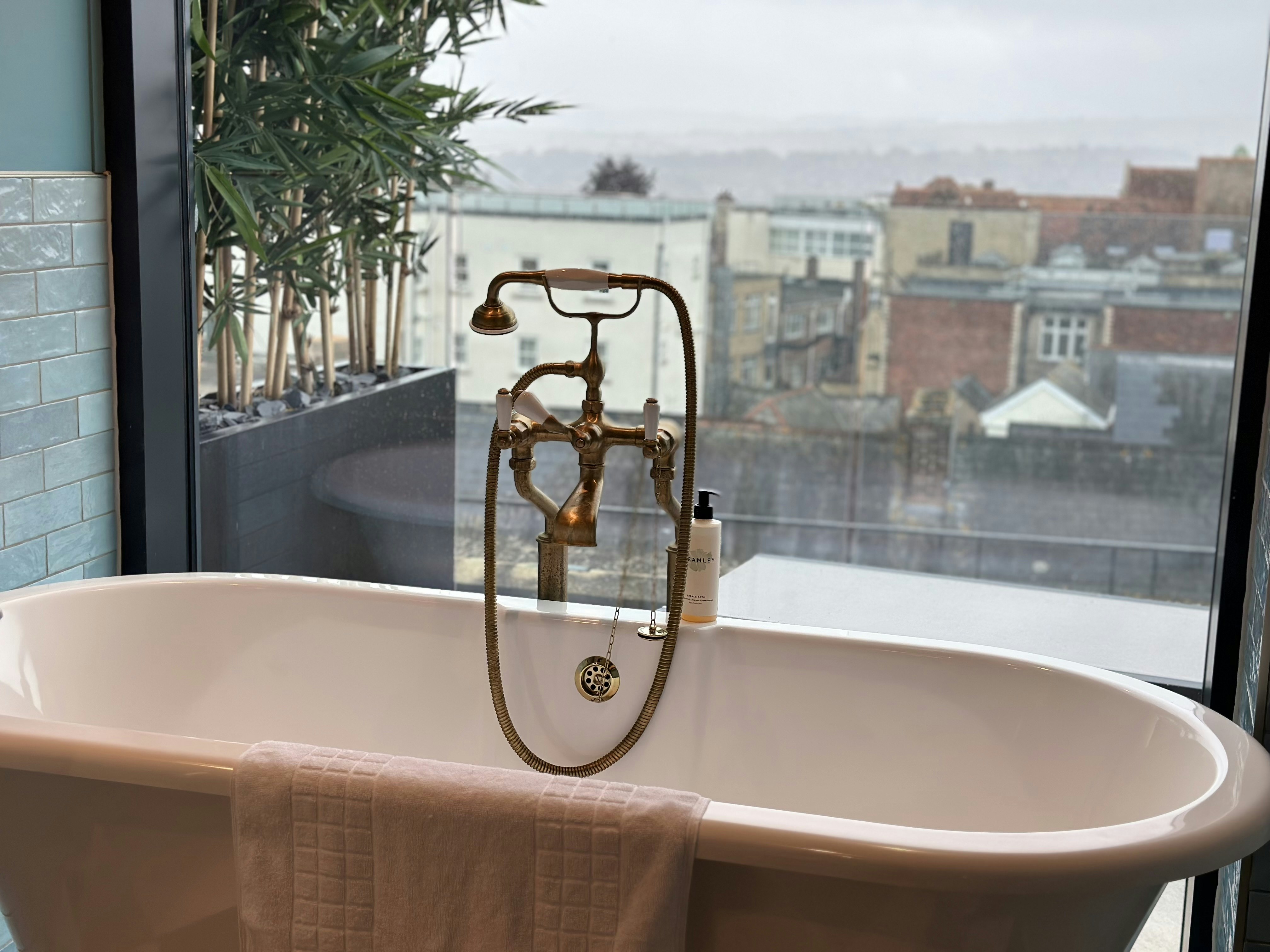 Hotel Indigo Exeter, an IHG Hotel 56/58