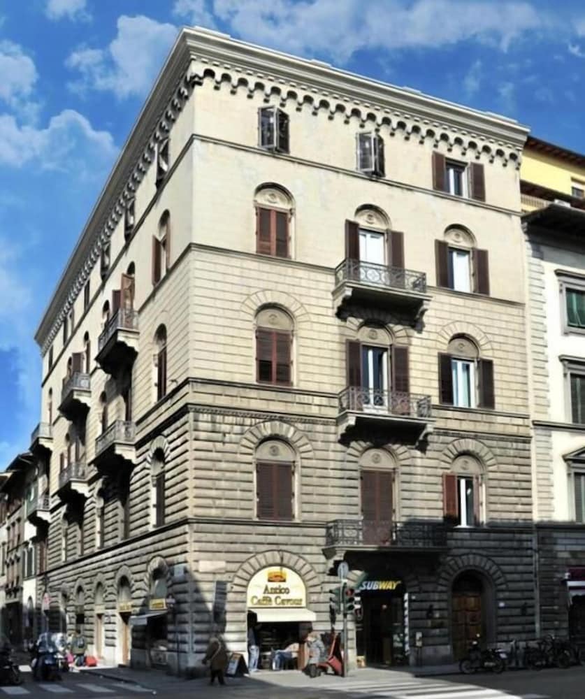 San Giuliano Inn 2/25